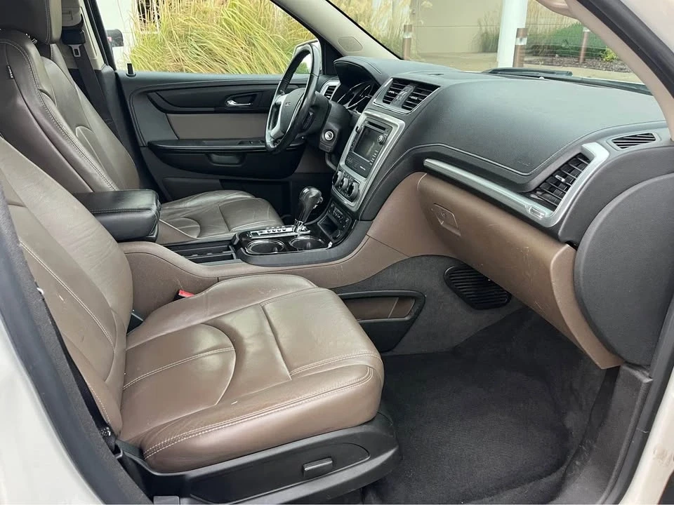 2013 GMC Acadia - Image 8 of 18