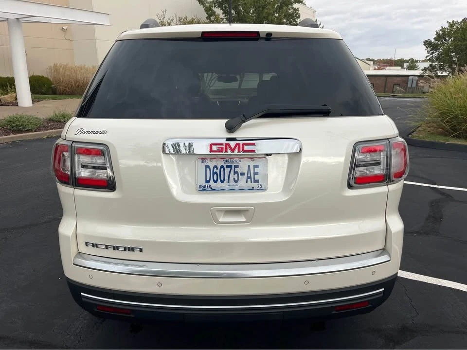 2013 GMC Acadia - Image 7 of 18
