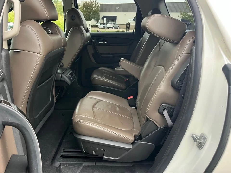 2013 GMC Acadia - Image 12 of 18