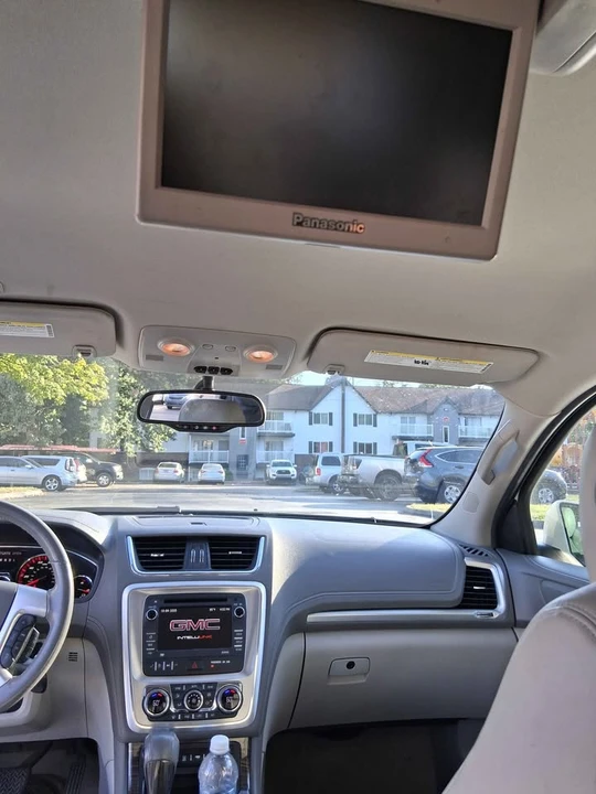2013 GMC Acadia - Image 10 of 17