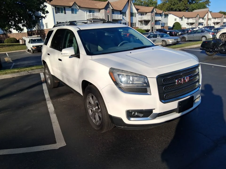 2013 GMC Acadia - Image 2 of 17