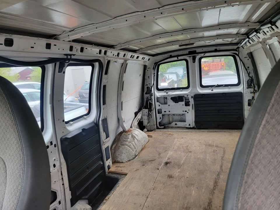 2013 GMC Savana - Image 7 of 8