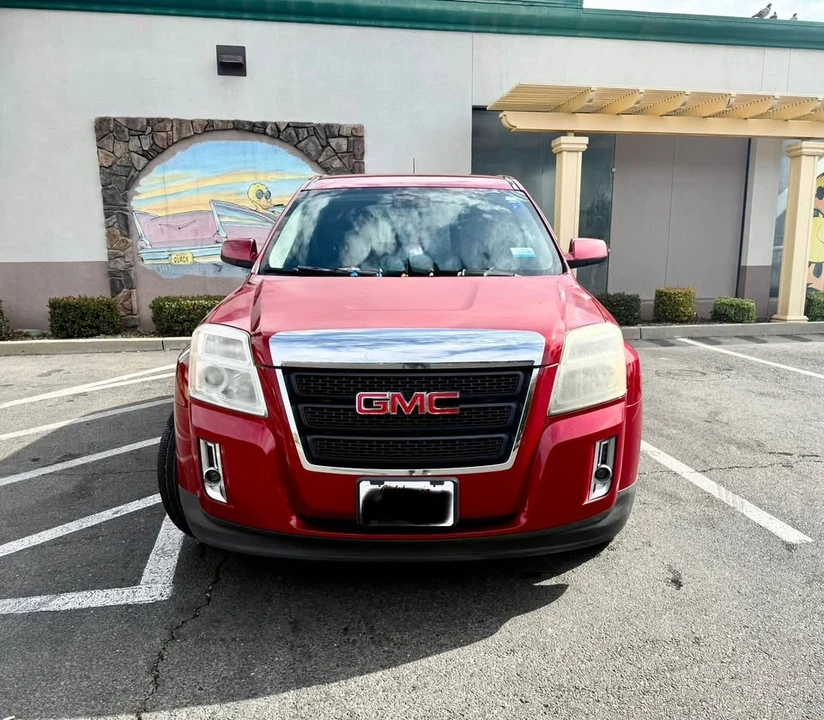 2013 GMC Terrain - Image 2 of 9