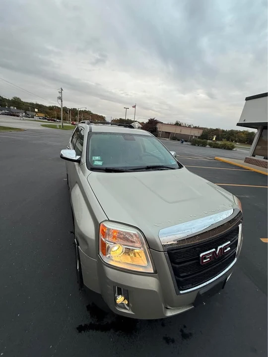 2013 GMC Terrain - Image 2 of 12