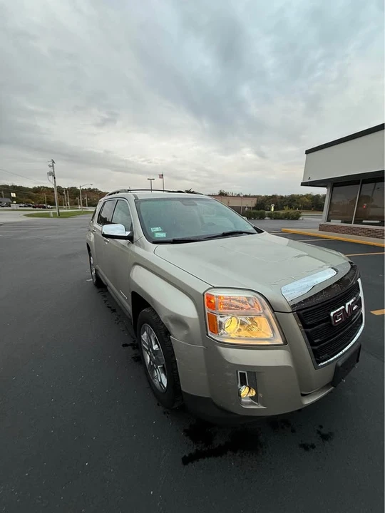 2013 GMC Terrain - Image 10 of 12