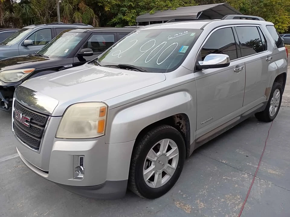 2013 GMC Terrain - Image 2 of 6