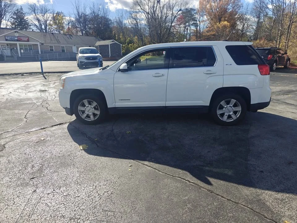 2013 GMC Terrain - Image 4 of 15