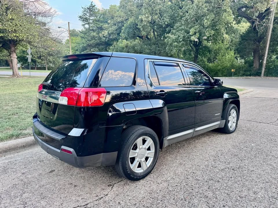 2013 GMC Terrain - Image 2 of 15