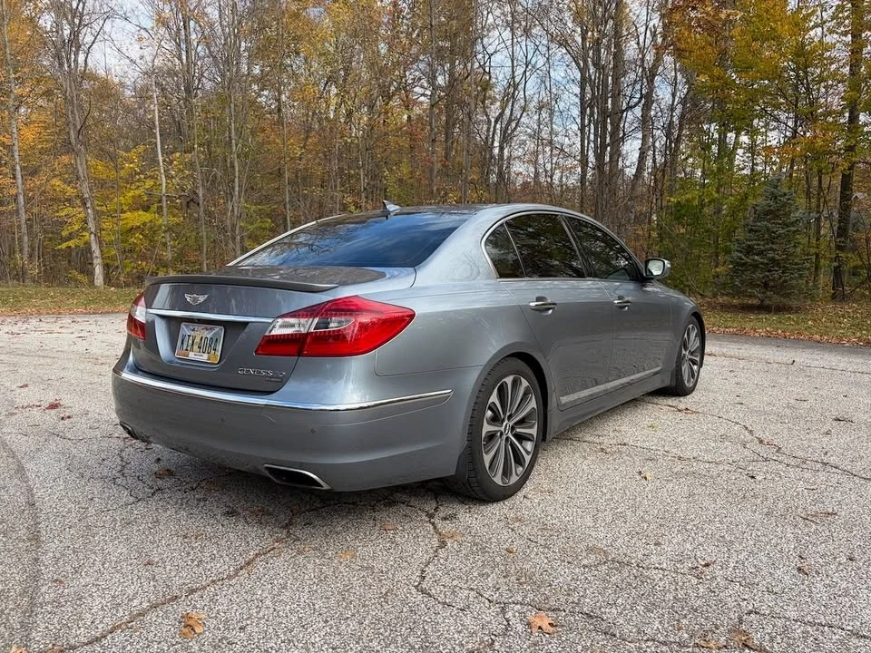 2013 Hyundai Genesis - Image 5 of 16