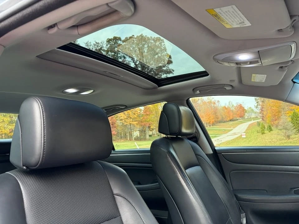2013 Hyundai Genesis - Image 13 of 16
