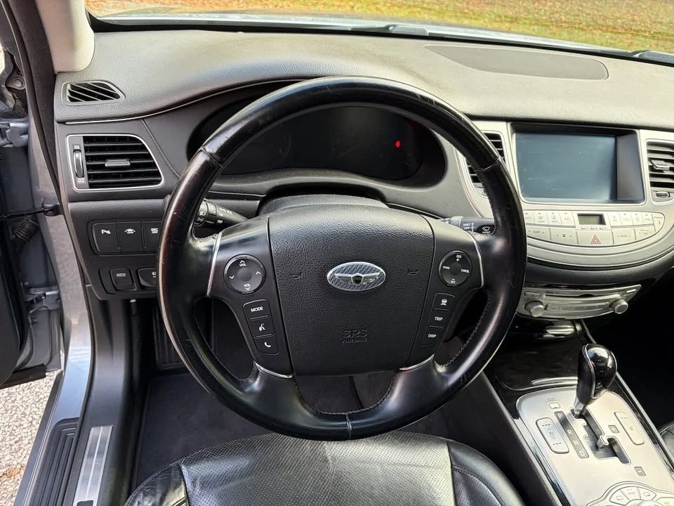 2013 Hyundai Genesis - Image 14 of 16