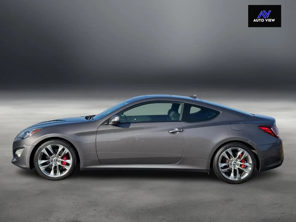2013 Genesis - Image 9 of 20