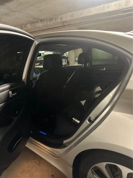 2013 Genesis G80 - Image 10 of 14