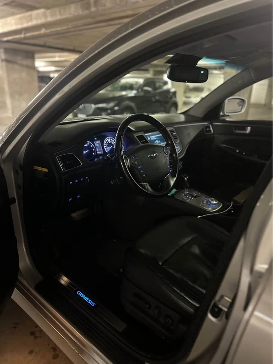 2013 Genesis G80 - Image 8 of 14