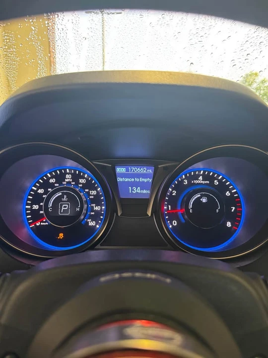 2013 Genesis - Image 18 of 19