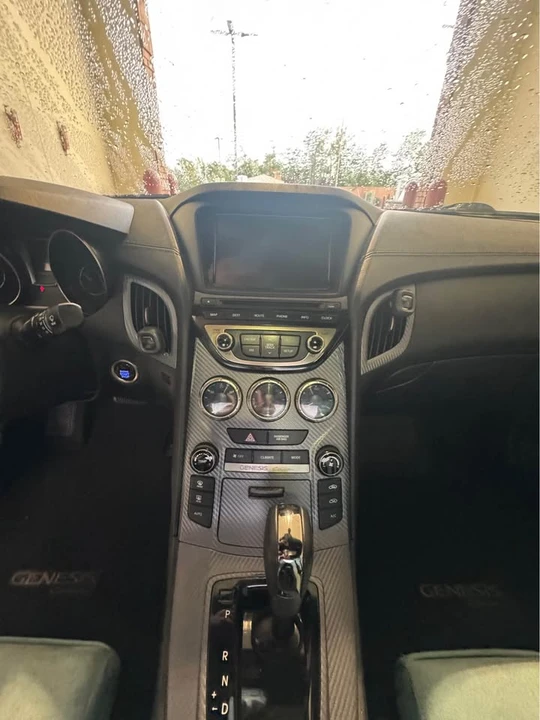 2013 Genesis - Image 17 of 19