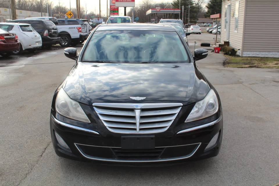 2013 Hyundai Genesis - Image 3 of 14