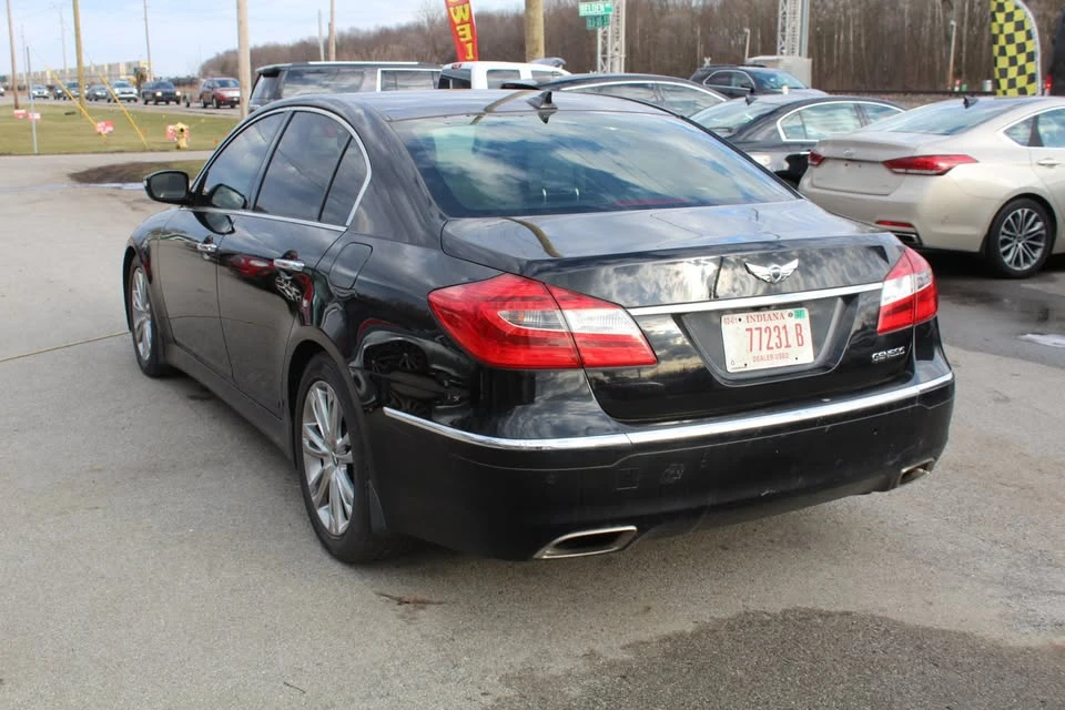 2013 Hyundai Genesis - Image 7 of 14