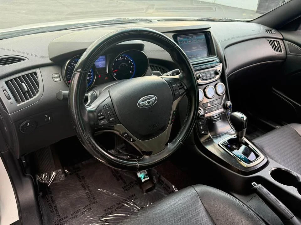 2013 Hyundai Genesis Coupe - Image 2 of 5