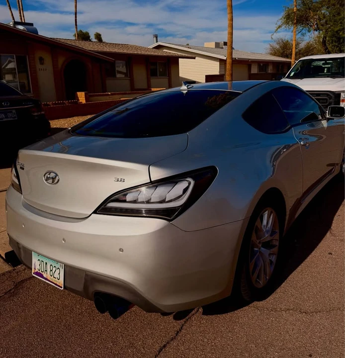 2013 Hyundai Genesis Coupe - Image 2 of 5