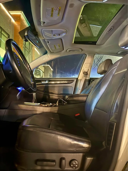 2013 Hyundai Genesis - Image 6 of 9