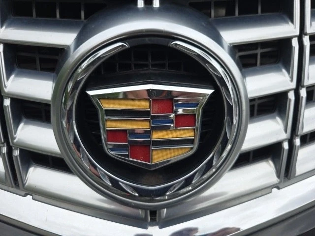 2013 Genesis - Image 11 of 11