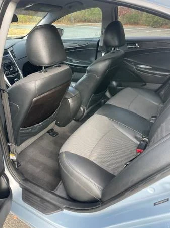 2013 Hyundai Sonata - Image 9 of 17