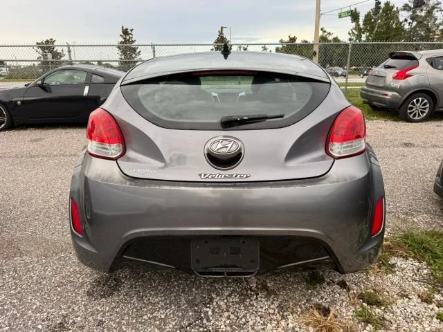 2013 Hyundai Veloster - Image 5 of 13
