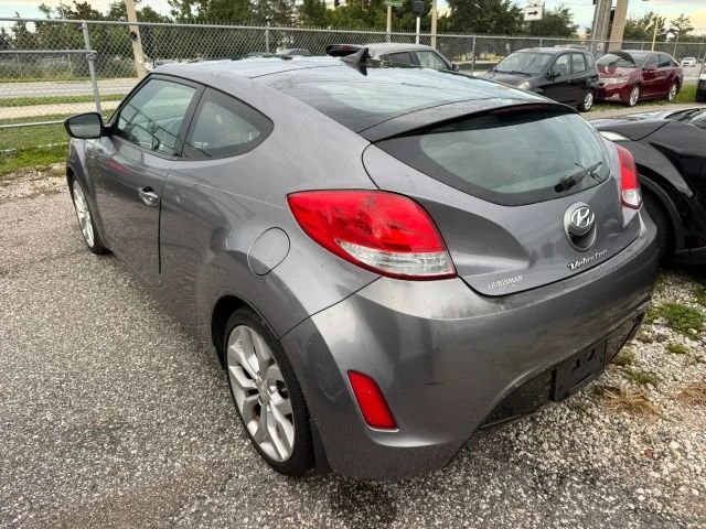 2013 Hyundai Veloster - Image 4 of 13