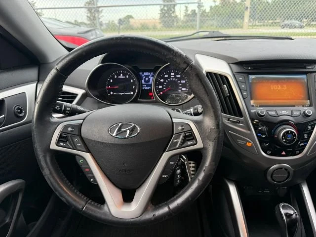 2013 Hyundai Veloster - Image 2 of 13