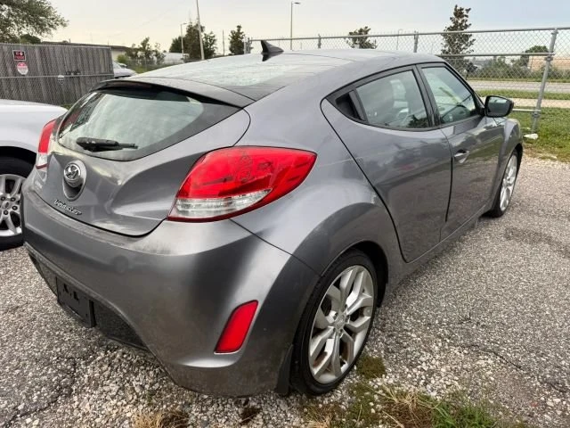 2013 Hyundai Veloster - Image 6 of 13