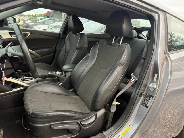 2013 Hyundai Veloster - Image 10 of 13