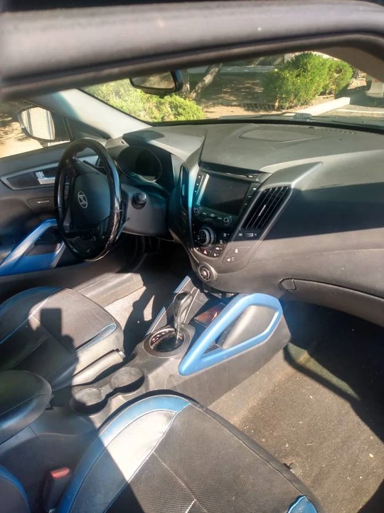 2013 Hyundai Veloster - Image 3 of 6
