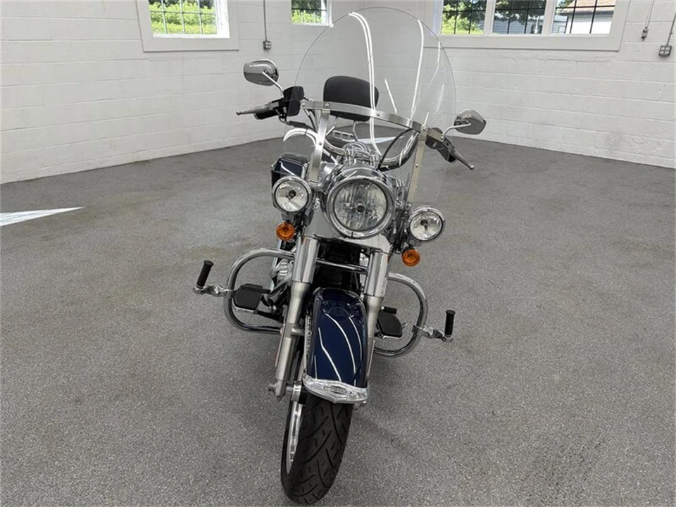 2013 Harley-Davidson Dyna Twin Cam - Image 2 of 13