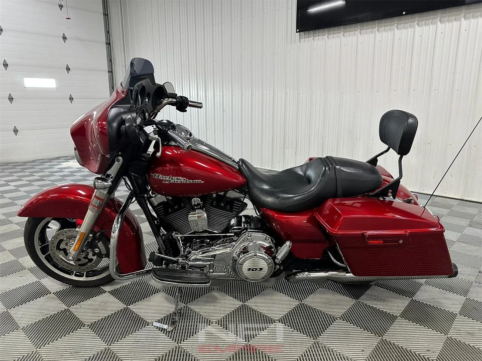 2013 Harley-Davidson - Image 2 of 21