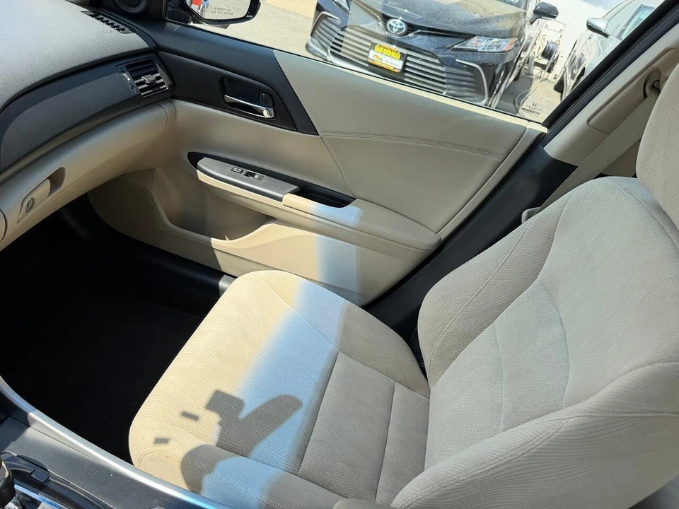 2013 Honda Accord 9th Gen - Image 13 of 30