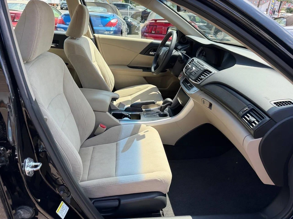 2013 Honda Accord 9th Gen - Image 19 of 30
