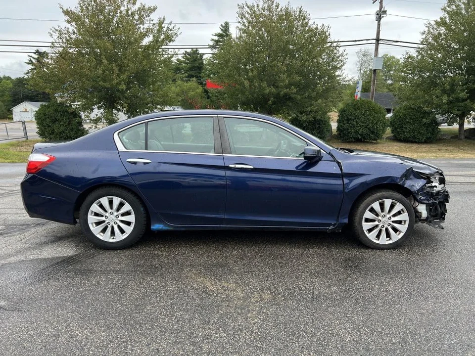 2013 Honda Accord 9th Gen - Image 2 of 12