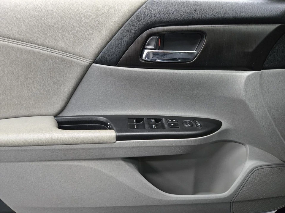 2013 Honda Accord 9th Gen - Image 15 of 21