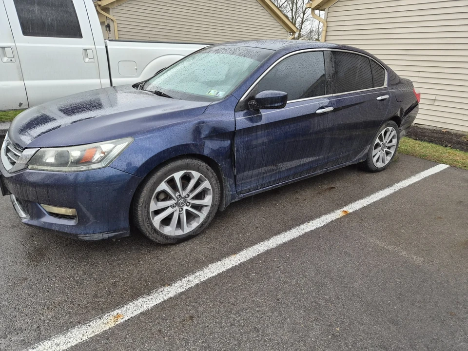 2013 Honda Accord 9th Gen - Image 2 of 10