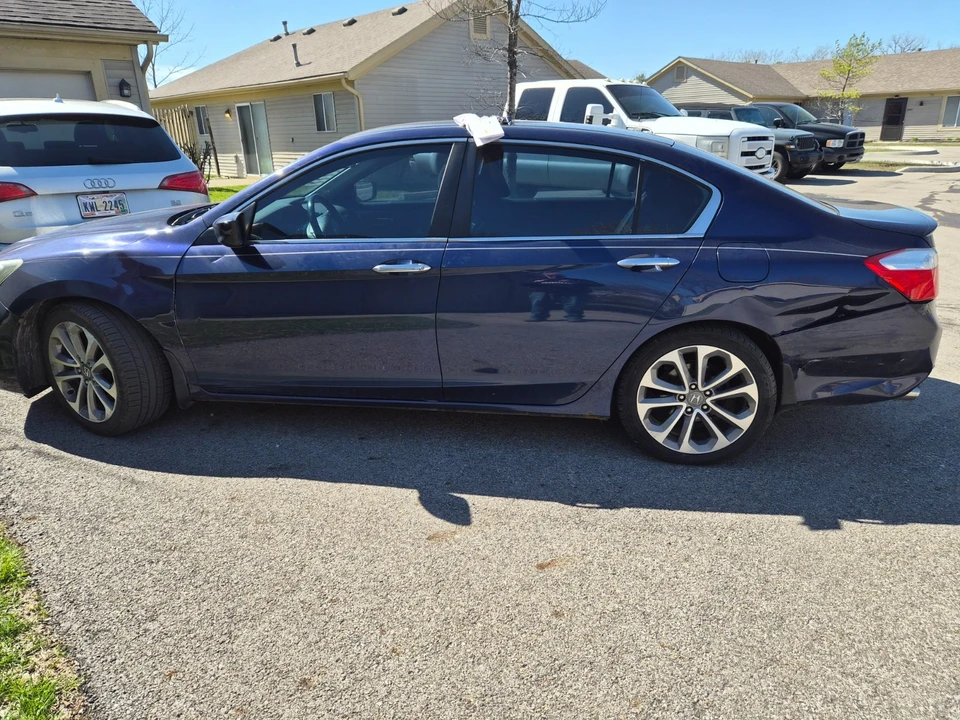 2013 Honda Accord 9th Gen - Image 6 of 10