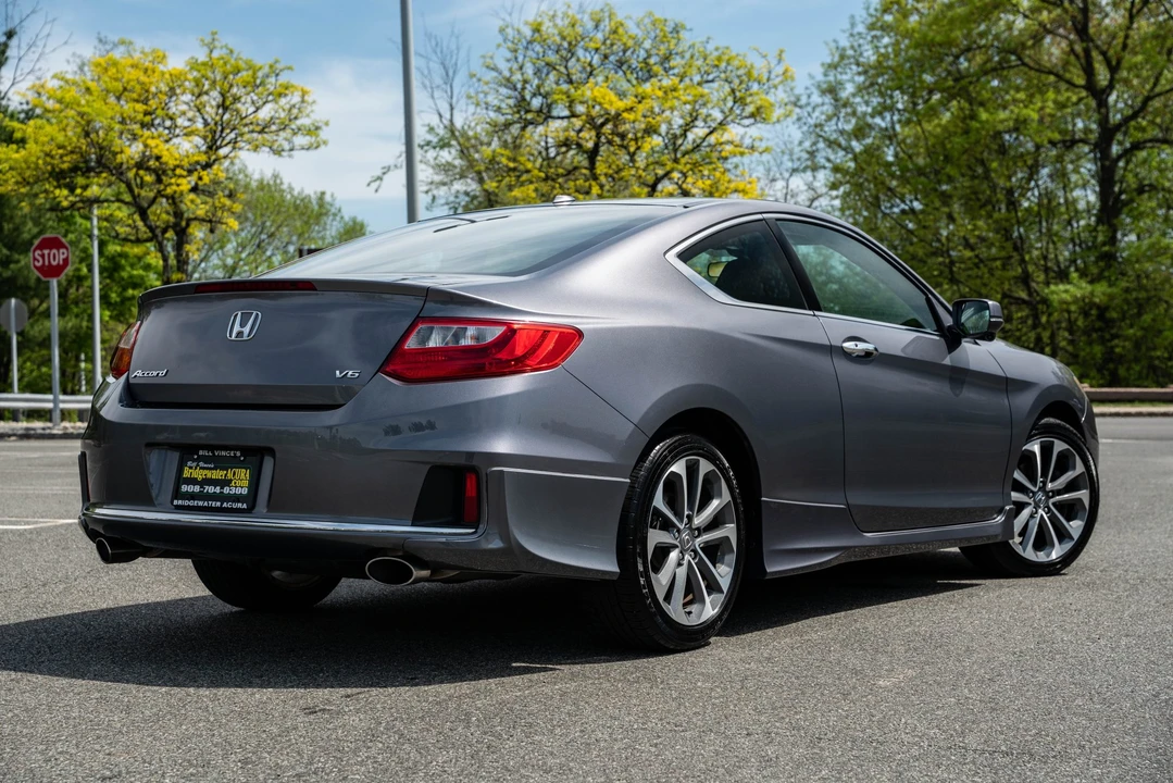 2013 Honda Accord 9th Gen - Image 16 of 31