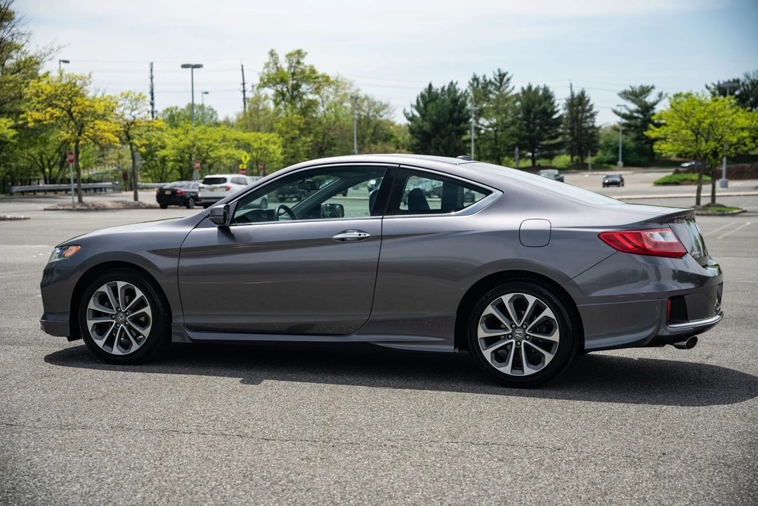 2013 Honda Accord 9th Gen - Image 9 of 31