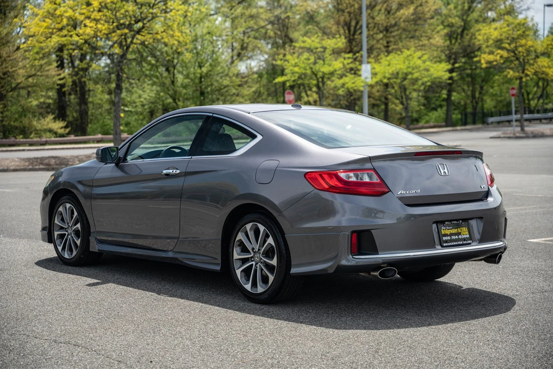 2013 Honda Accord 9th Gen - Image 11 of 31