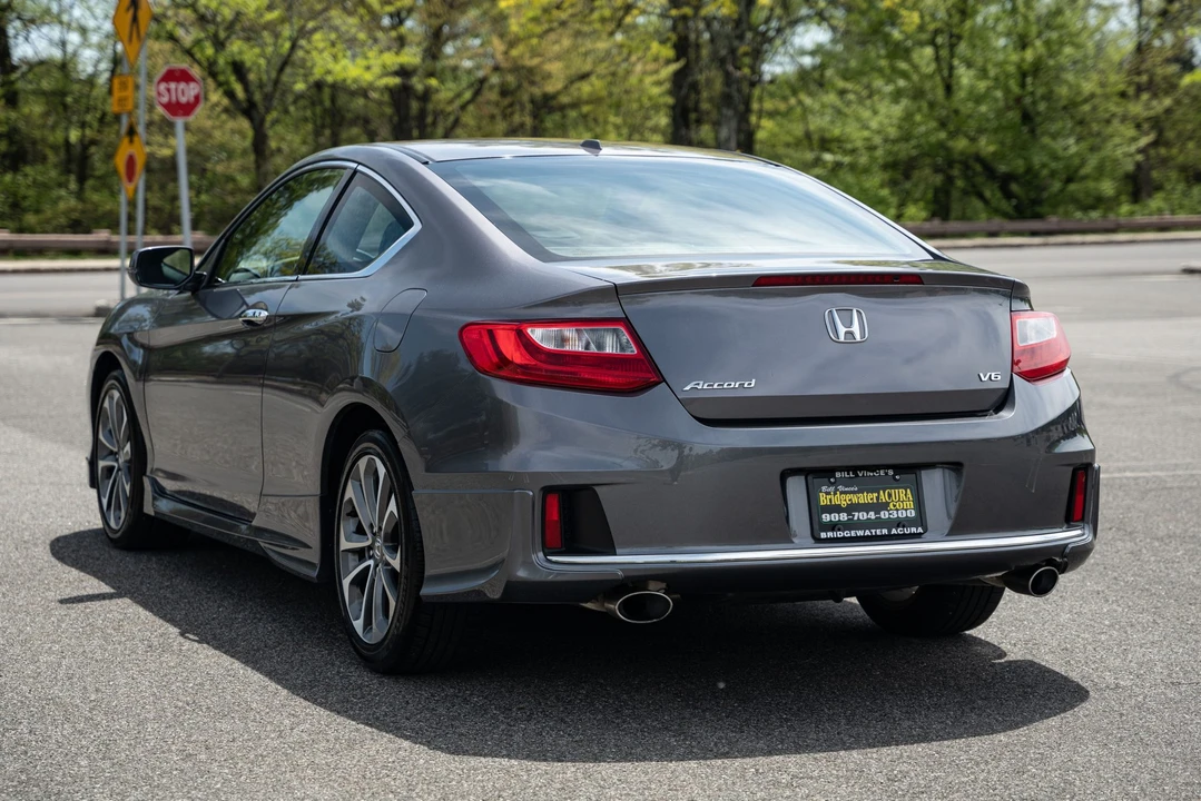 2013 Honda Accord 9th Gen - Image 12 of 31