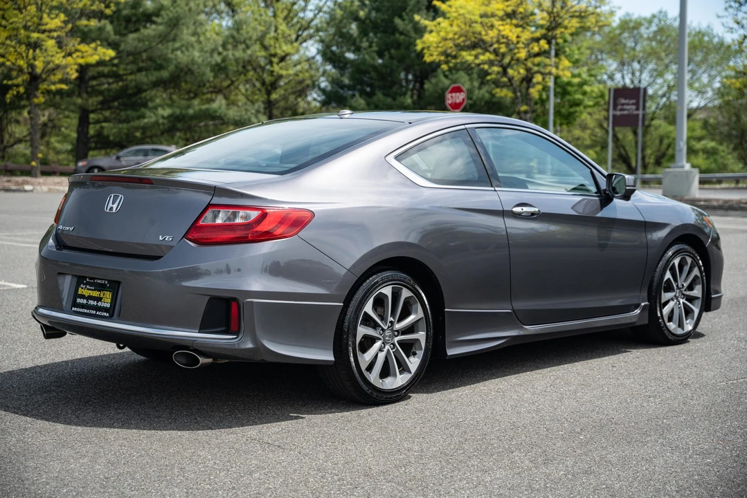 2013 Honda Accord 9th Gen - Image 17 of 31