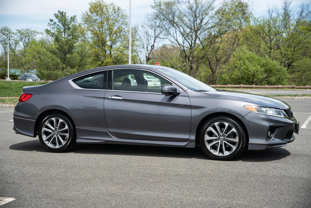 2013 Honda Accord 9th Gen - Image 21 of 31