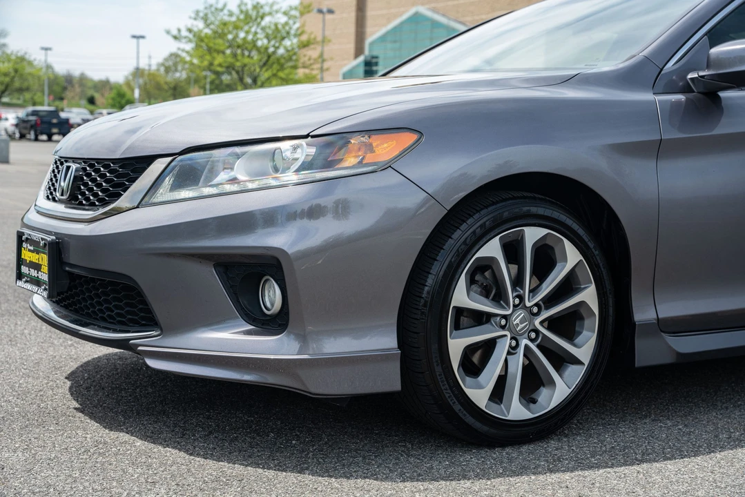 2013 Honda Accord 9th Gen - Image 27 of 31