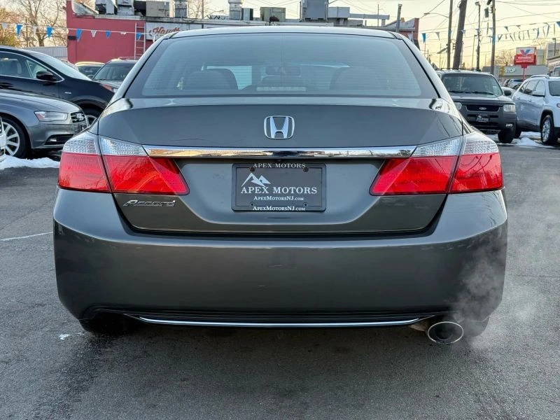 2013 Honda Accord 9th Gen - Image 8 of 12