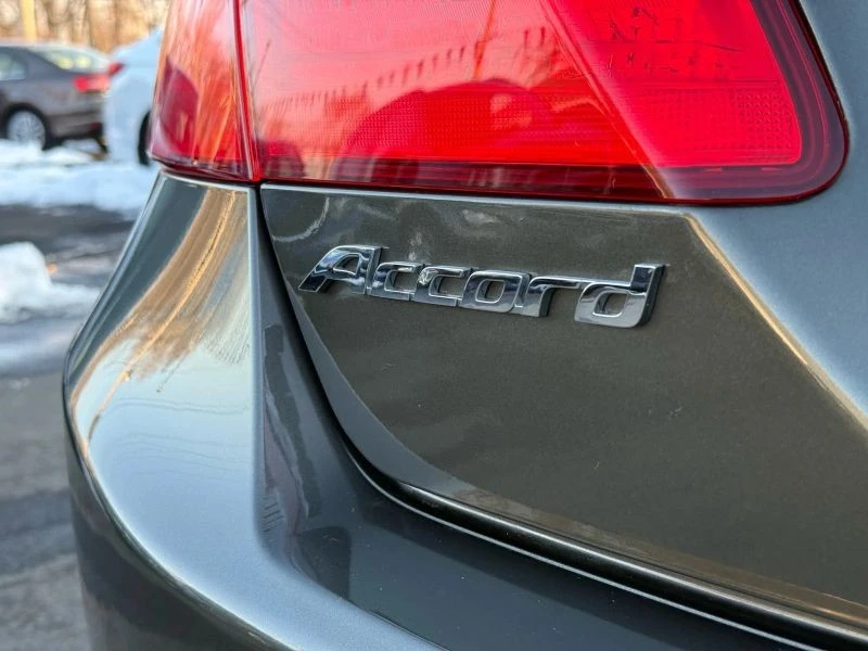 2013 Honda Accord 9th Gen - Image 7 of 12